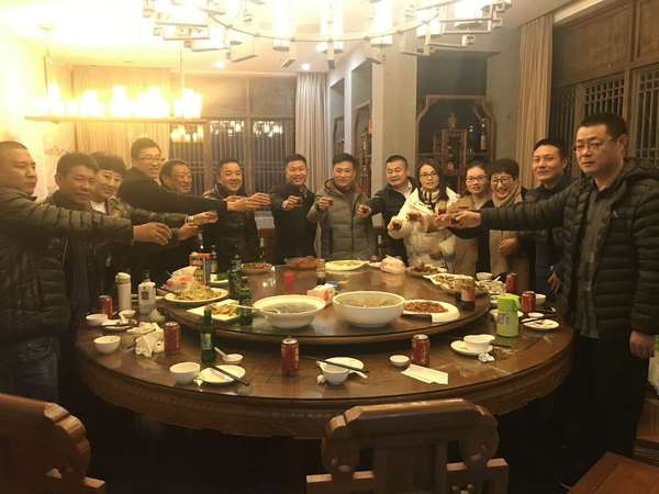 学员聚餐.jpg