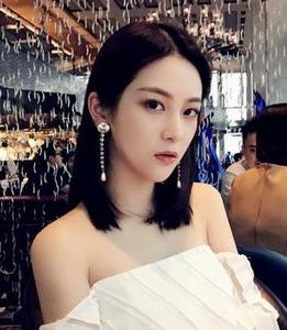 王柳雯.jpg